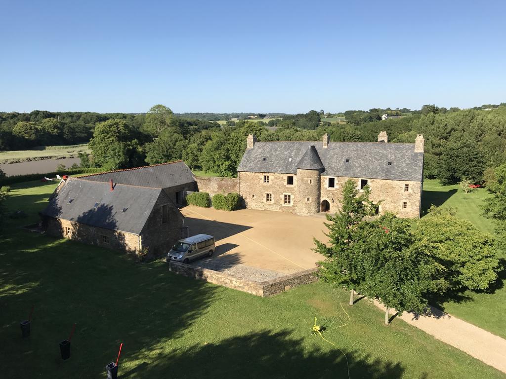 Gite Du Manoir Du Cosquer Pommerit-Jaudy Exteriör bild
